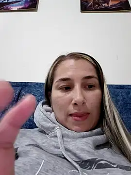 Iris love18 online show from March 2026 03:45:02 AM