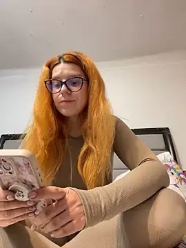 NadiraNoor online show from December 2024 09:02:01 PM