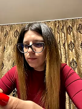 NadiraNoor online show from October 2025 06:50:01 PM