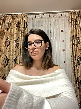 Snapshot of NadiraNoor chatting on May 2026 12:05:01 AM NadiraNoor online show from May 2026 12:05:01 AM