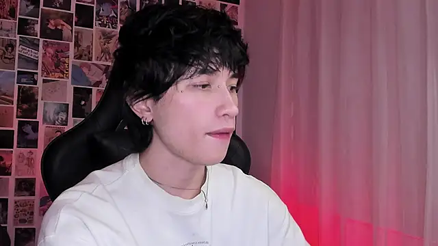 liamelf online show from October 2025 02:34:01 AM