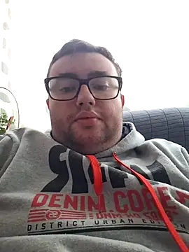 Javier bear online show from March 2026 02:01:01 PM