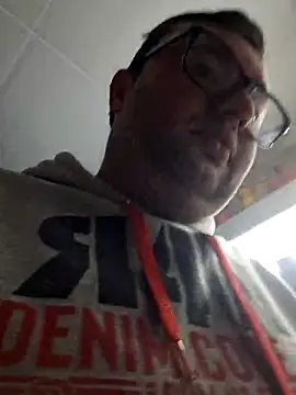 Javier bear online show from March 2026 02:13:01 PM