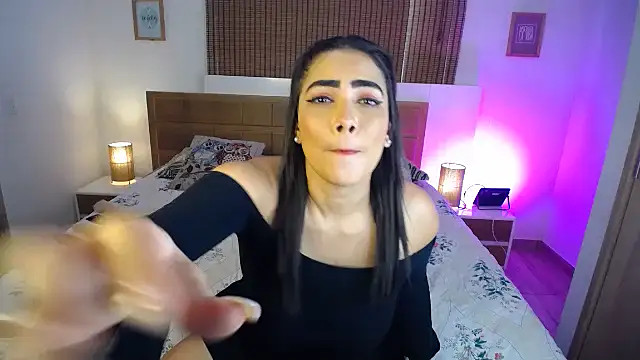 ShanonLe online show from January 2025 09:17:01 PM