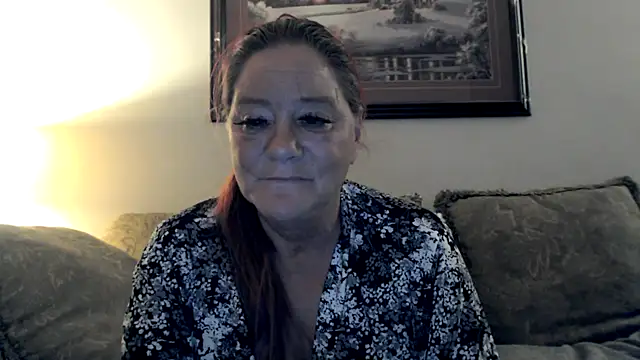 Snapshot of LexxiLeeds chatting on November 2025 12:32:01 AM LexxiLeeds online show from November 2025 12:32:01 AM