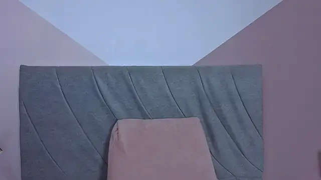 Snapshot of mailin18 chatting on September 2025 12:16:01 AM mailin18 online show from September 2025 12:16:01 AM