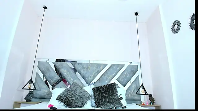 victoria cooper3 online show from December 2025 11:28:02 AM