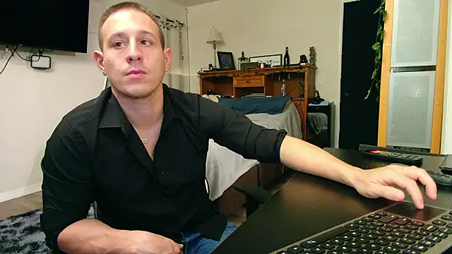 zack Fisher online show from March 2026 06:03:02 PM