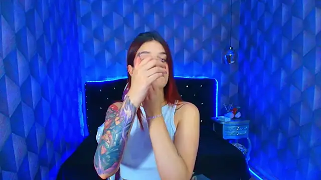 LiaHarryis online show from December 2025 07:33:02 PM