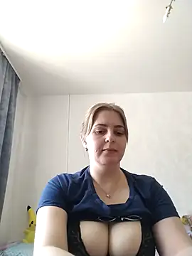 Lady nice cat online show from March 2025 04:35:02 AM