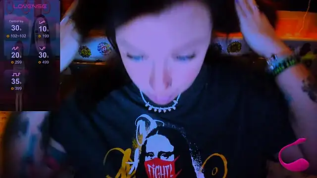 EllieOz online show from February 2025 03:28:02 PM