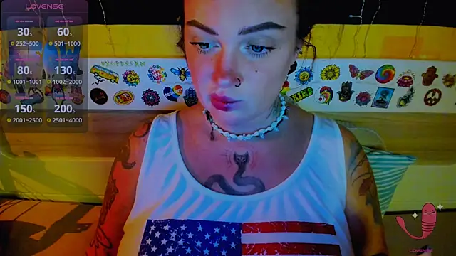 EllieOz online show from November 2025 03:36:01 PM