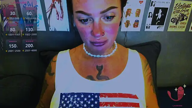 EllieOz online show from April 2026 04:58:02 PM