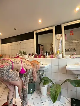 Stella-Kink online show from February 2026 12:34:02 PM