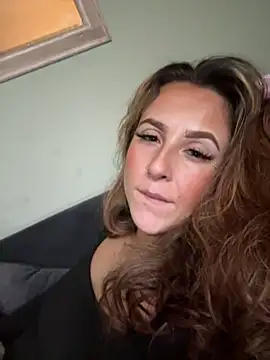 Snapshot of Miss_emilee chatting on December 2024 12:01:02 AM Miss emilee online show from December 2024 12:01:02 AM