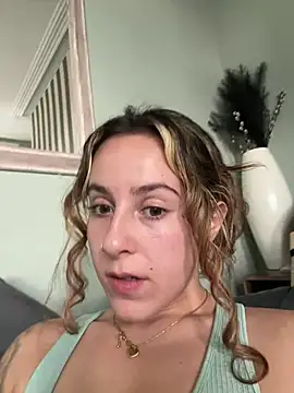 Snapshot of Miss_emilee chatting on March 2025 01:40:01 PM Miss emilee online show from March 2025 01:40:01 PM