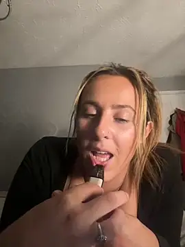 Snapshot of Miss_emilee chatting on September 2025 06:51:01 PM Miss emilee online show from September 2025 06:51:01 PM