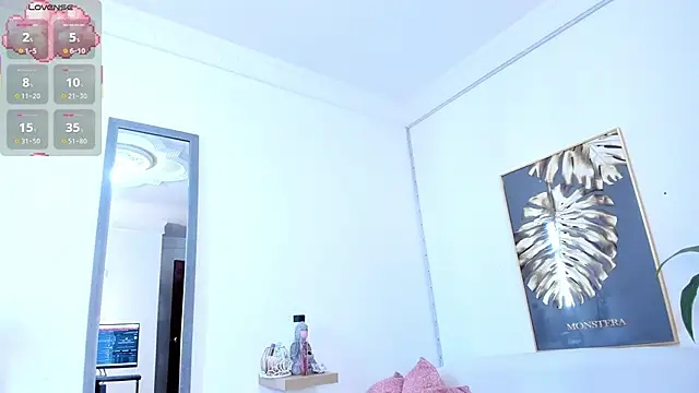 Amina hafsa online show from October 2025 12:39:02 PM