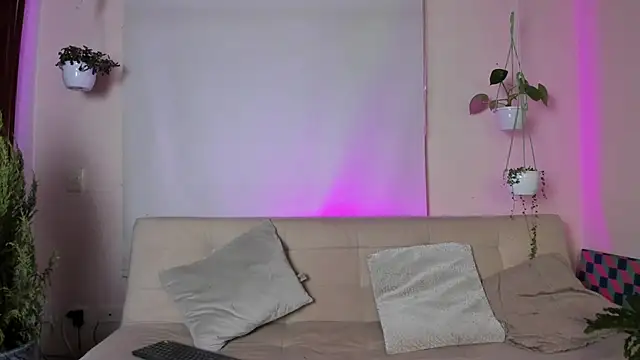 roselinedior online show from February 2025 03:49:01 PM