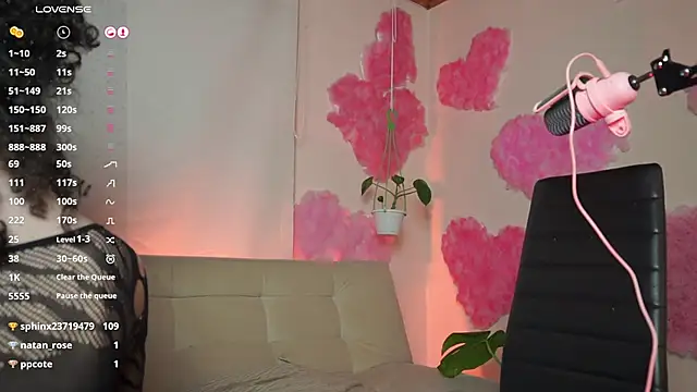 roselinedior online show from March 2025 08:05:01 PM