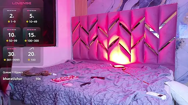 daddyissuesss  online show from October 2025 07:36:02 PM