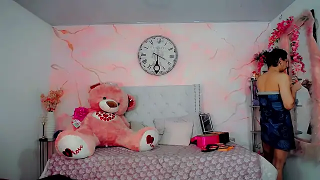 maria camilacms online show from February 2026 06:04:01 PM