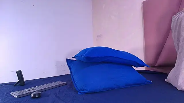 arl chloee online show from September 2025 03:07:02 AM