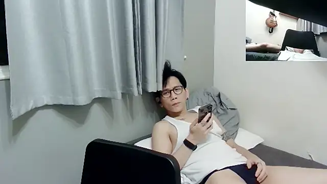 UndreamtM online show from September 2025 01:54:02 PM