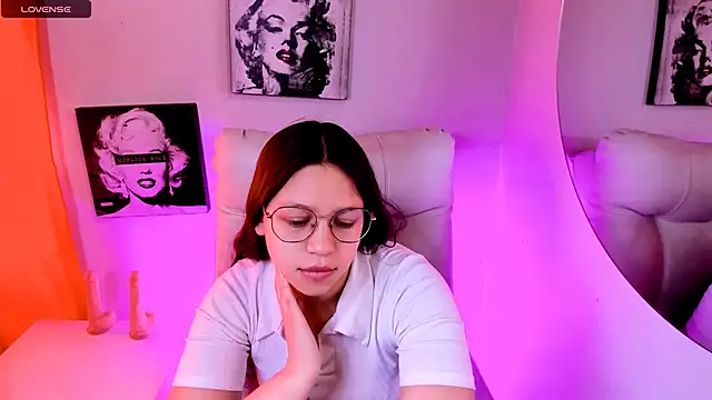 SamanthaRoldaan online show from March 2026 03:37:01 PM