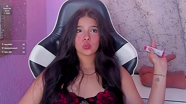 chloe watson  online show from March 2025 11:12:01 PM