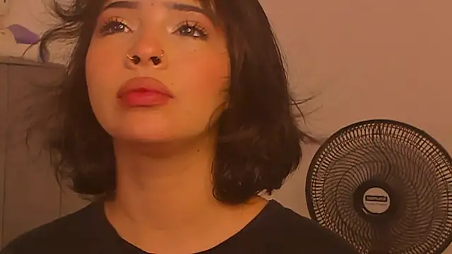 chloe watson  online show from July 2026 07:51:01 PM