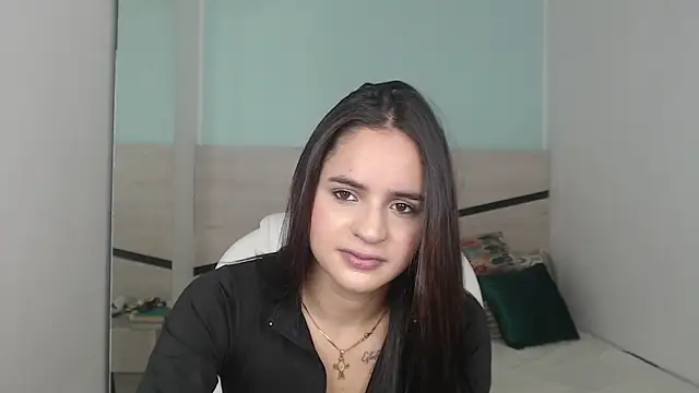 heidy hoiss online show from December 2024 08:36:01 PM