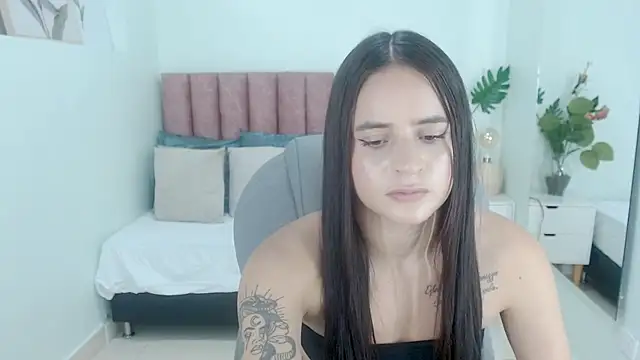 heidy hoiss online show from July 2026 07:42:02 PM