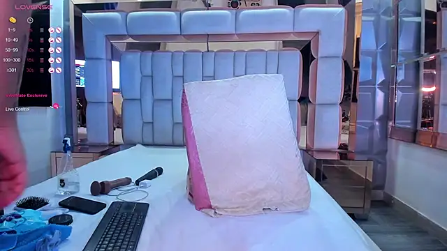 samantasm online show from February 2025 09:13:02 AM