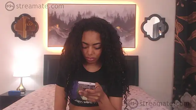 Snapshot of RobynKnight chatting on May 2026 01:55:01 AM RobynKnight online show from May 2026 01:55:01 AM