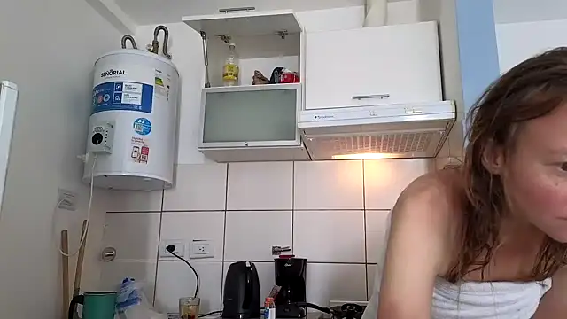 Jony Marta online show from February 2025 02:10:01 PM