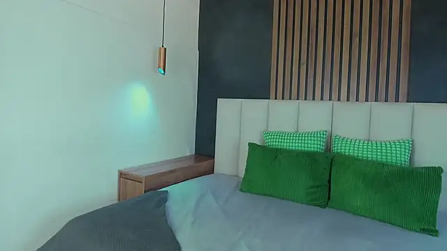 eva daemon online show from January 2026 11:47:01 AM