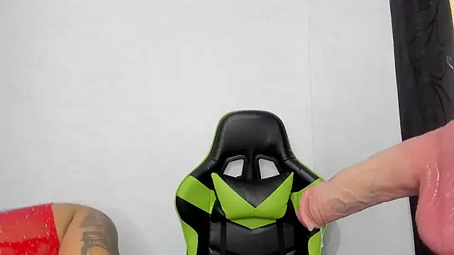 leila 22 online show from February 2025 01:09:02 PM