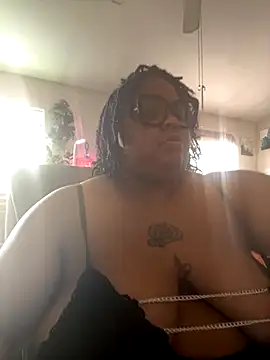 kweenxkarma online show from September 2025 08:34:02 PM