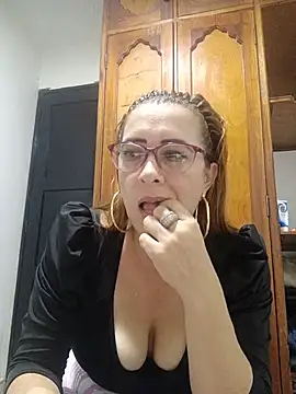 Snapshot of mademonsexy chatting on June 2026 03:31:01 AM mademonsexy online show from June 2026 03:31:01 AM