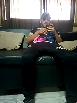 robertguada online show from April 2026 06:13:02 PM