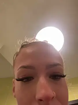 Leyladieistso47 online show from January 2025 11:03:02 PM