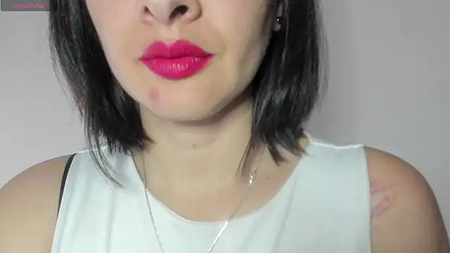 queen fetish online show from January 2026 02:10:01 PM