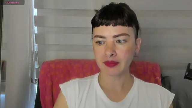Snapshot of queen_fetish chatting on June 2026 04:26:02 PM queen fetish online show from June 2026 04:26:02 PM