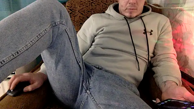 Snapshot of KristiDan chatting on November 2025 07:29:01 PM KristiDan online show from November 2025 07:29:01 PM