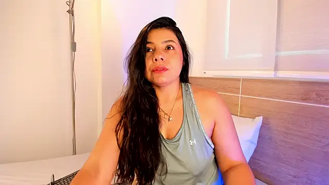 Snapshot of miaa_daniels chatting on May 2026 04:22:02 PM miaa daniels online show from May 2026 04:22:02 PM