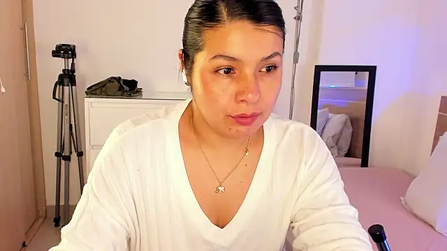 Snapshot of miaa_daniels chatting on June 2026 02:23:02 AM miaa daniels online show from June 2026 02:23:02 AM