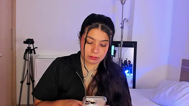 Snapshot of miaa_daniels chatting on June 2026 02:16:01 PM miaa daniels online show from June 2026 02:16:01 PM