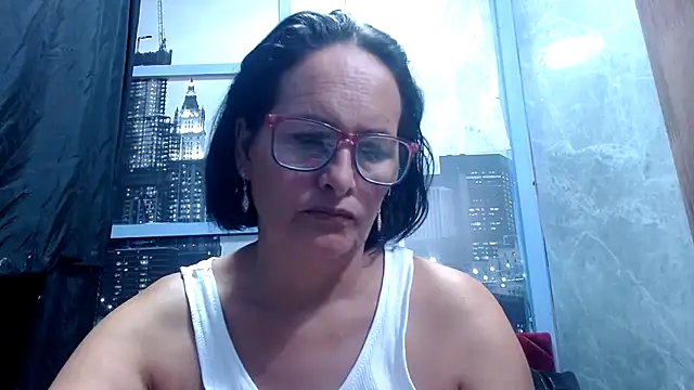 Nastylatinaxxx online show from October 2025 11:56:02 AM