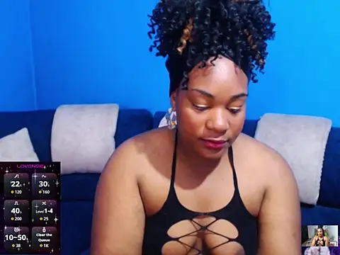 Snapshot of the_pearl199 chatting on October 2025 12:41:02 PM the pearl199 online show from October 2025 12:41:02 PM